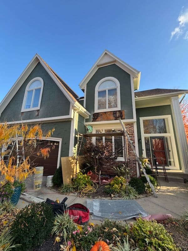 Gallery photos for Wood Rot and Stucco Repair on Beautiful Home: Image #2